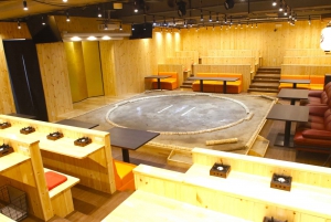 Tokyo: Sumo Show Experience with Chicken Hot Pot and a Photo