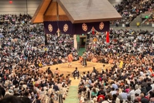 Tokio: turniej sumo: wycieczka z przewodnikiem + bilet i przydzielone miejsce