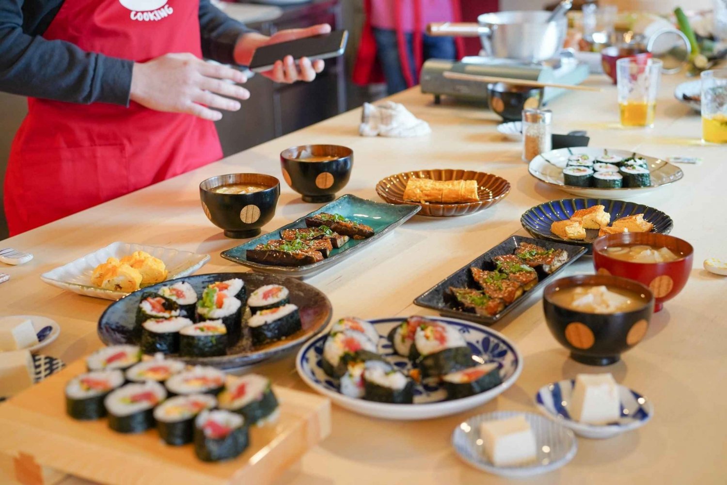 Tóquio: Aula de culinária de sushi com degustação de saquê