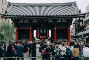 Tokyo : cours de préparation de sushis en veste happi près d'un site célèbre