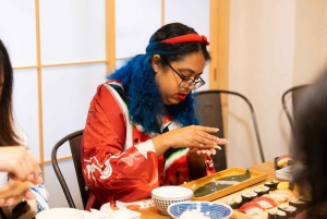Tokyo : cours de préparation de sushis en veste happi près d'un site célèbre