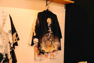 Tokyo : cours de préparation de sushis en veste happi près d'un site célèbre