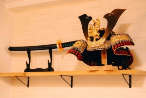 Tokyo : cours de préparation de sushis en veste happi près d'un site célèbre