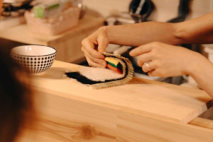 Tokyo : cours de préparation de sushis en veste happi près d'un site célèbre