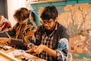 Tokyo : cours de préparation de sushis en veste happi près d'un site célèbre