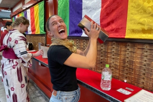 Tokyo: Sushi Making Class with Optional Sake Set in Asakusa