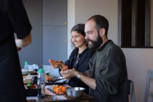 Токио: Мастер-класс по приготовлению роллов и аутентичных суши в Асакуса