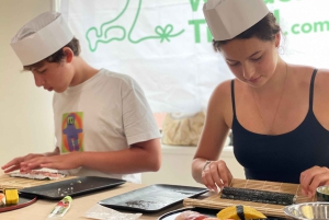 Tokyo : cours de préparation de sushis avec un chef professionnel et visite du marché aux poissons de Tsukiji