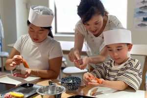 Tokyo : cours de préparation de sushis avec un chef professionnel et visite du marché aux poissons de Tsukiji
