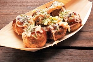 Tokio: cocina takoyaki en una casa local