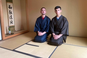 Tokio: Experiencia de la Ceremonia del Té en un pequeño salón de té