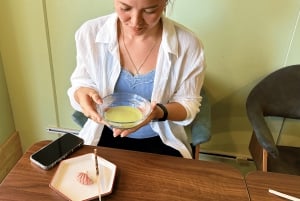 Tokio: Teezeremonie & Herstellung japanischer Süßigkeiten