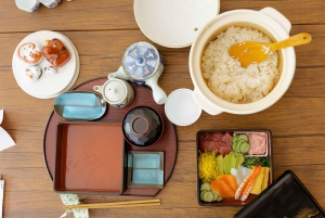 Tokyo: Temari Sushi & Matcha Cooking Class with Food Tour