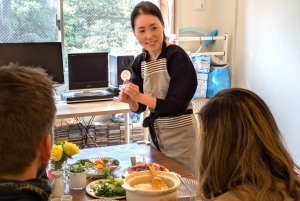 Tokyo: Temari Sushi & Matcha Cooking Class with Food Tour