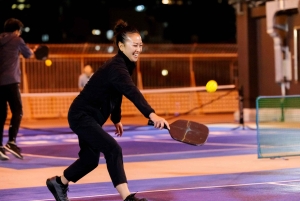 Токио: игра в пиклбол на крыше телевизионной башни