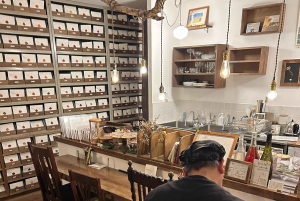 Tokyo : Traditional Creativity/Kanzashi, Zen, Letters & Tea