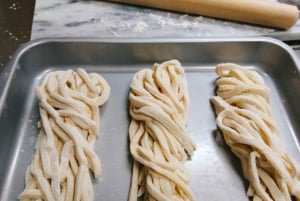 Tokio: Traditioneller Udon-Nudelkurs mit Fußkneten