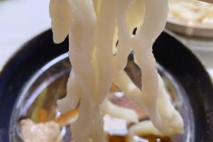 Tokio: Traditioneller Udon-Nudelkurs mit Fußkneten