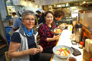 Tokyo: Tsukiji Fish Market Seafood and Sightseeing Tour