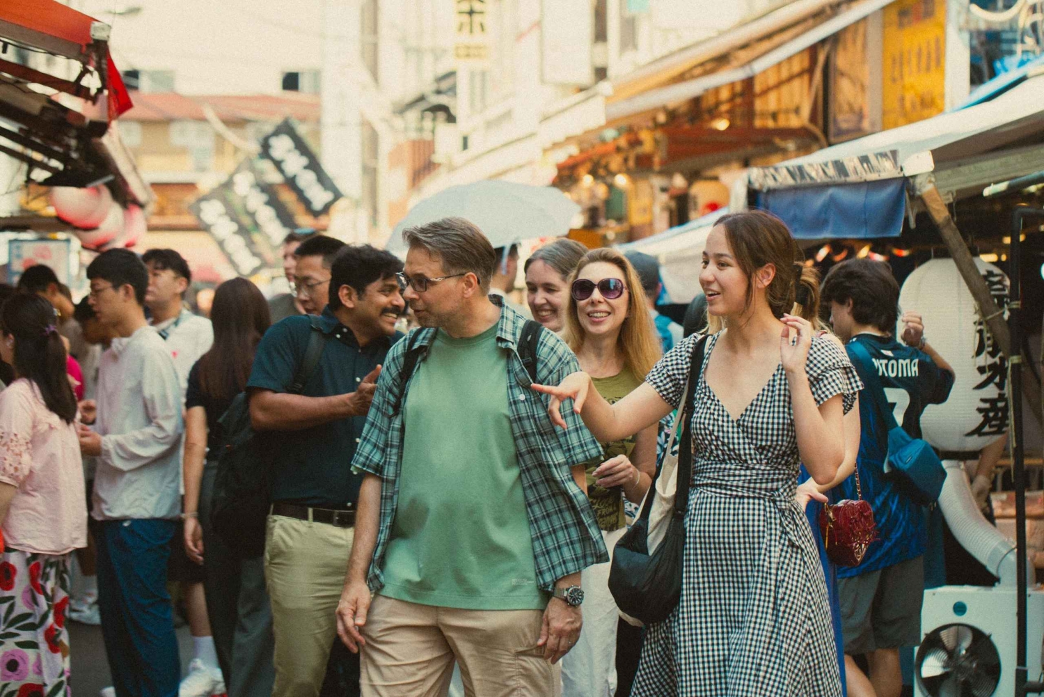 Tokio: Tour por el mercado de pescado de Tsukiji con degustación de sashimi fresco