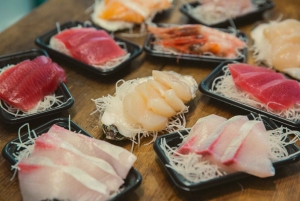 Tokio: Tour por el mercado de pescado de Tsukiji con degustación de sashimi fresco