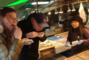 Tour privado por la gastronomía y la cultura de Tsukiji, Tokio Guía con licencia