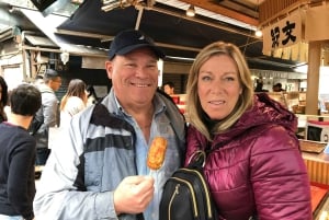 Tour privado por la gastronomía y la cultura de Tsukiji, Tokio Guía con licencia