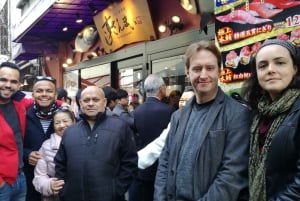 Tour privado por la gastronomía y la cultura de Tsukiji, Tokio Guía con licencia