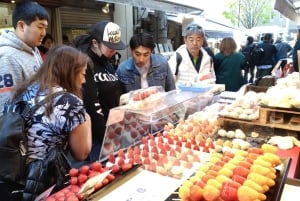 Tour privado por la gastronomía y la cultura de Tsukiji, Tokio Guía con licencia