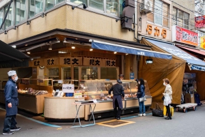 Tokyo: Tsukiji Market and Hongwanji Temple Guided Tour