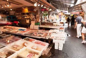Tokyo: Tsukiji Market and Hongwanji Temple Guided Tour