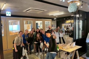 Tokyo: tour gastronomico e degustazione di sake al mercato di Tsukiji