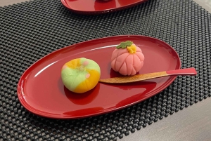 Tokio: Tsukiji-markkinoiden sushikurssi ja teeseremonia