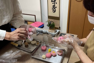 Tokio: Tsukiji-markkinoiden sushikurssi ja teeseremonia