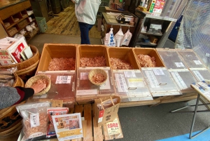 Tokio: Tsukiji-markkinoiden sushikurssi ja teeseremonia