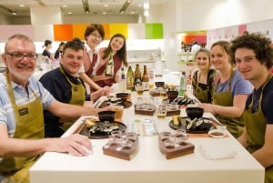 Tokyo : Visite à pied du marché de Tsukiji et cours de cuisine de sushi