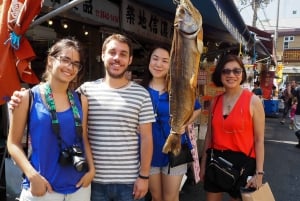 Tokyo: Tsukiji Market Walking Tour & Sushi Cooking Class