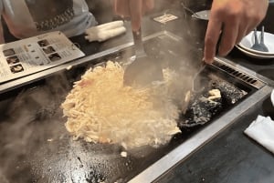 Tokyo: Tsukishima Monja Street Food matupplevelse med guide