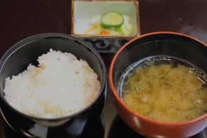 Tokio: Wagyu-Rindfleisch-Schüssel kochen in einem echten lokalen Haushalt