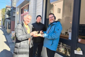 Tokyo: Yanaka and Nippori Food Tour with Local Guide