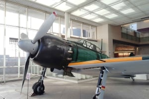 Tokyo: Yasukuni Shrine and Yushukan Museum Guided Tour