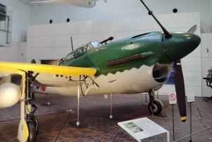 Tokyo: Yasukuni Shrine and Yushukan Museum Guided Tour