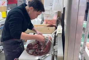 Real Toyosu Fish Market +Make Sushi +Macha Tea Experience