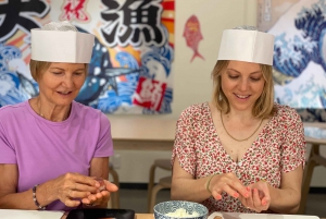 Tokyo: Tsukiji Fish Market Sushi Making Class with Pro Chef