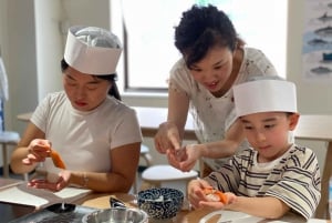 Tokyo: Tsukiji Fish Market Sushi Making Class with Pro Chef