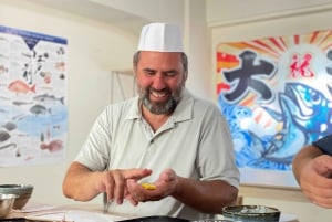 Tokyo: Tsukiji Fish Market Sushi Making Class with Pro Chef