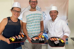 Tsukiji : Fish Market Guided Tour and Sushi Making with Chef