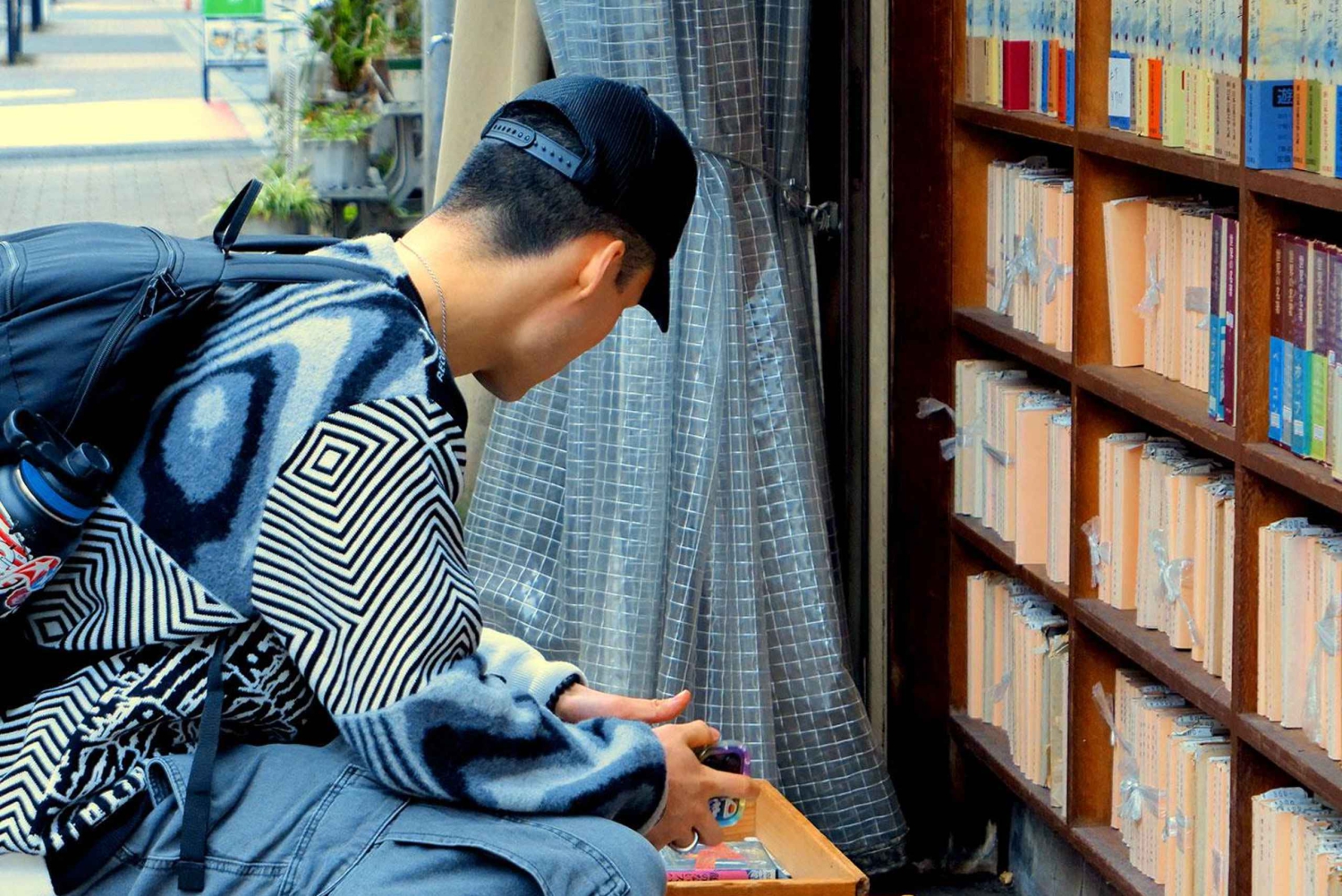 Vira as páginas de Jimbocho: a cidade dos livros de Tóquio