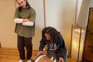 Visita la casa locale per la musica e la cerimonia del tè vicino a Disney