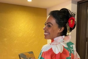 Visita la casa locale per la musica e la cerimonia del tè vicino a Disney